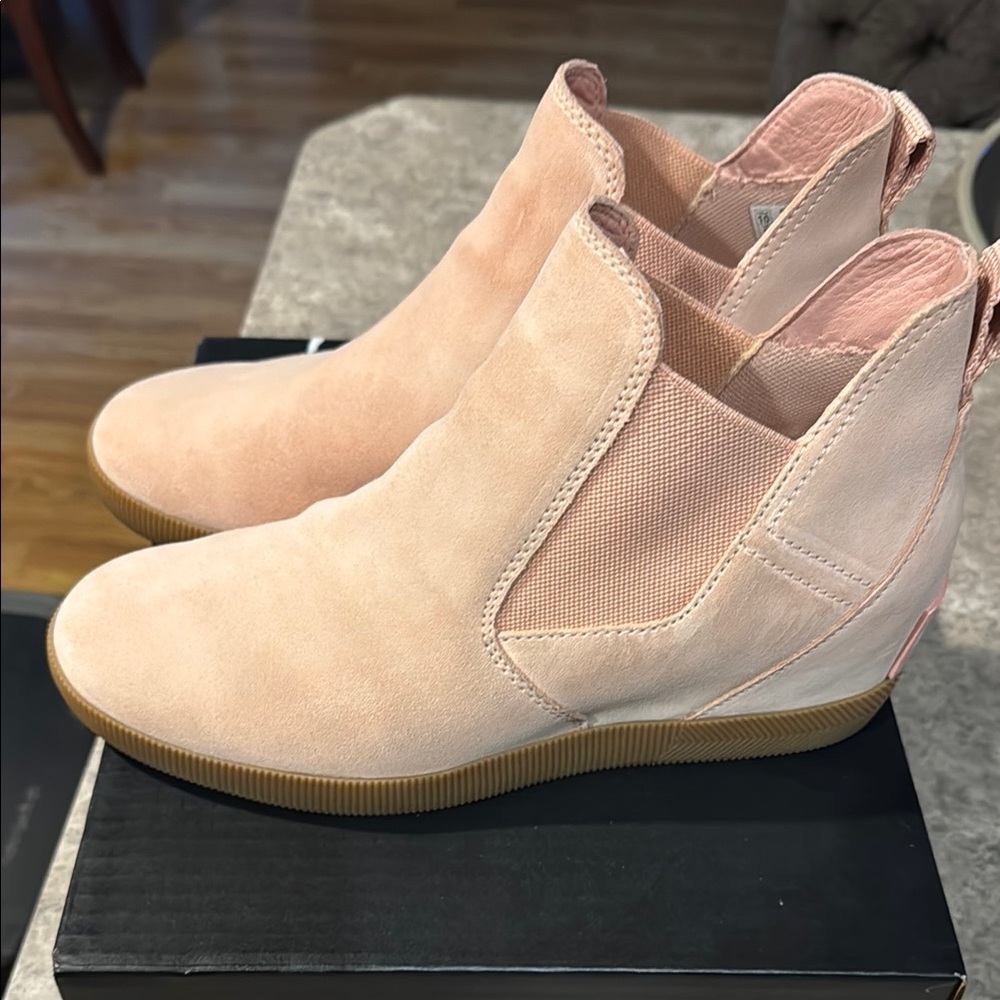 Women’s Blush Pink Suede Wedge Ankle Boot